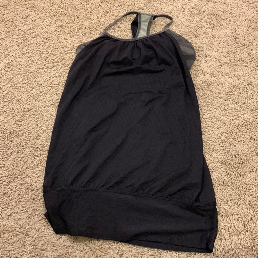 Lululemon top